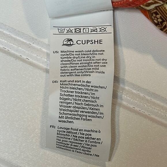 Cupshe Women’s One-Piece Swimsuit L Red Paisley Floral Square Neck Cutout Retro - Picture 7 of 8